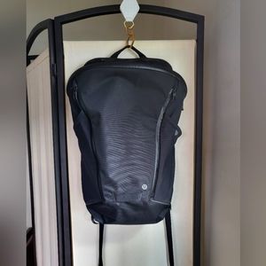Lululemon run all day backpack 13L +